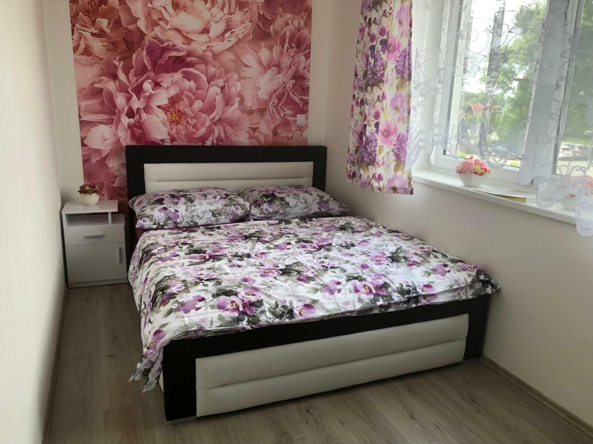 Apartman Na Lukach - Kopretina Trebon Luaran gambar
