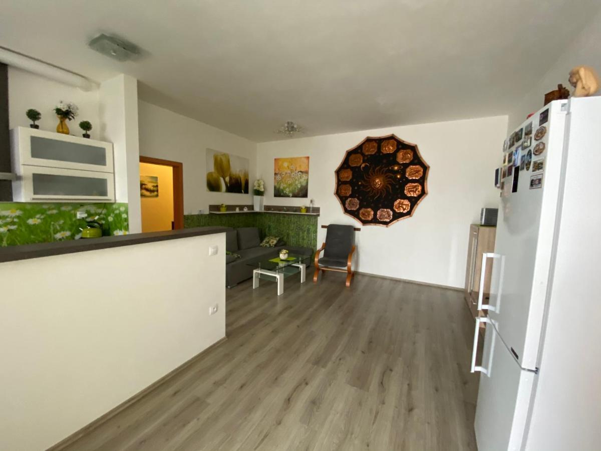 Apartman Na Lukach - Kopretina Trebon Luaran gambar